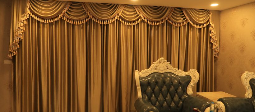 ติดผ้าม่านหลุยส์