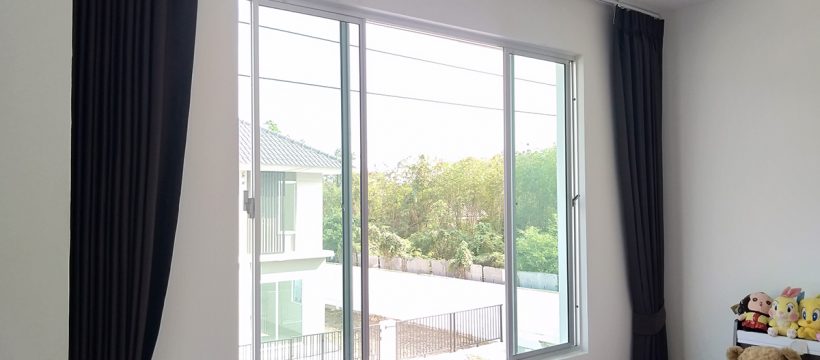 ม่านจีบ