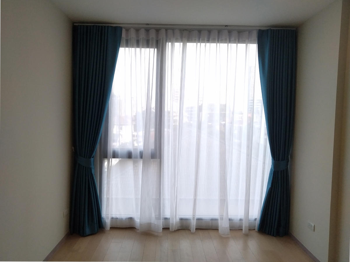 ม่านลอน